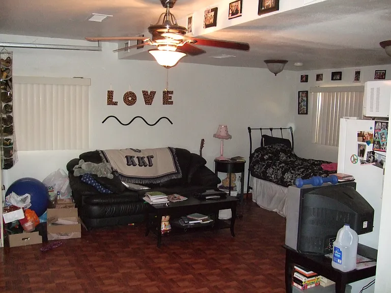 3688 Mount Vernon Ave — Photo 9