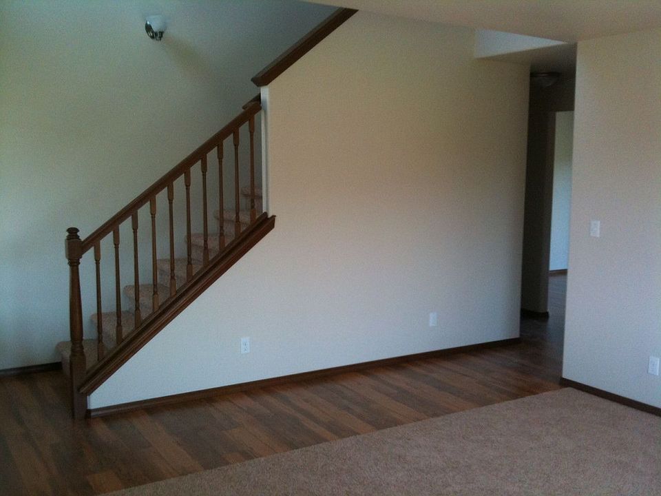 2nd image of 303 S Penn St