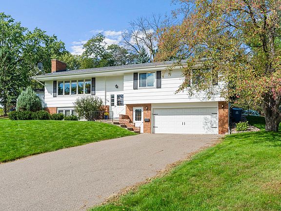 2nd image of 10024 Johnson Cir