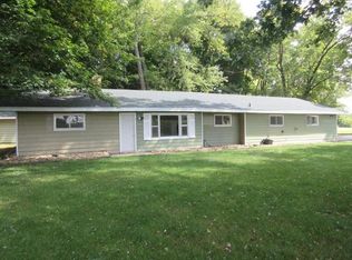 4561 Prairie Rd, Rockford, IL 61102