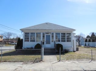 53 Burbank St #1, Cranston, RI 02910