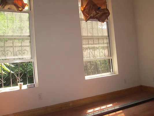 Rented by The Hamilton Group | media 10