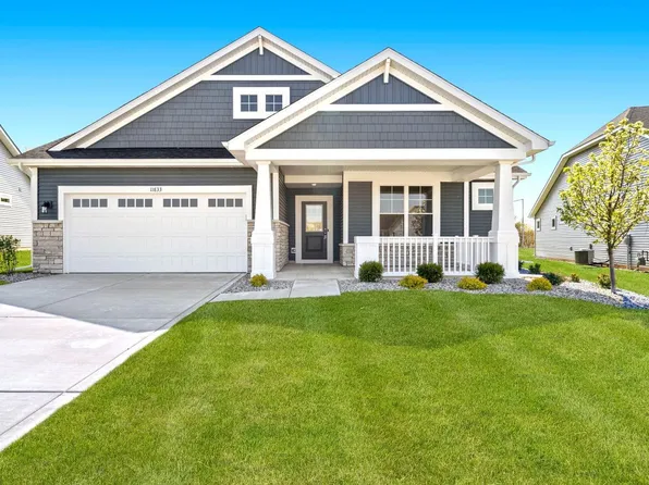 11833 Putnam St, Crown Pt, IN 46307