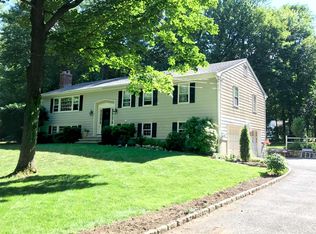 397 White Oak Shade Rd, New Canaan, CT 06840