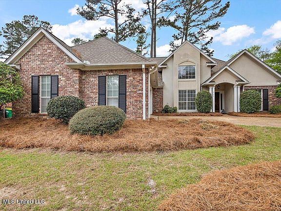 2nd image of 309 Maplewood Pl