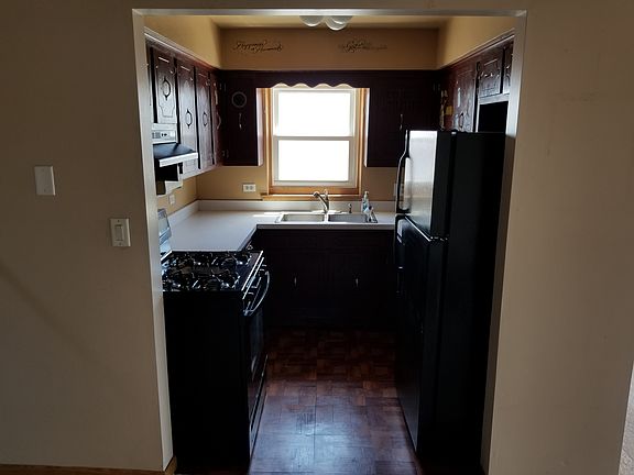 3rd image of 3827 W 123rd St APT 302