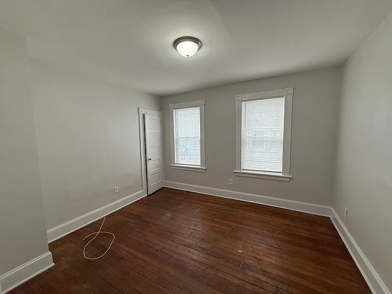 111 Smith St #A1 — Photo 8