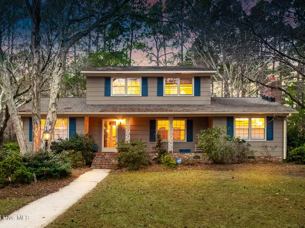 200 Fox Haven Drive, Greenville, NC 27858