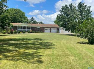 1810 Whites Chapel Rd, Gadsden, AL 35901