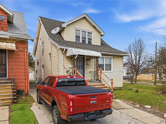 2nd image of 934 Kensington Ave