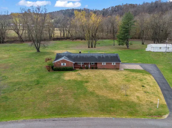 723 Brookefield Farm Rd, Ashland, KY 41102