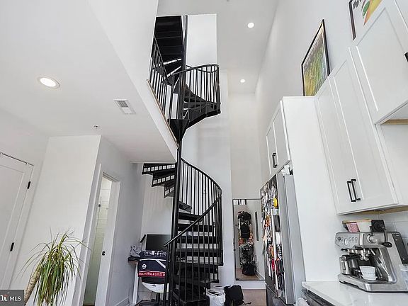 4th image of 3916 14th St NW #5