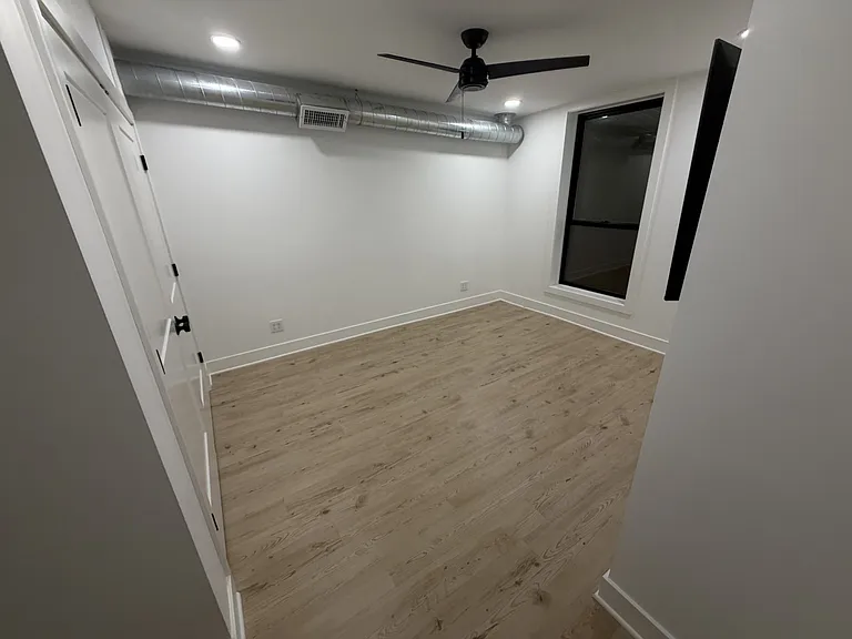 317 N 2nd St #1 — Photo 6
