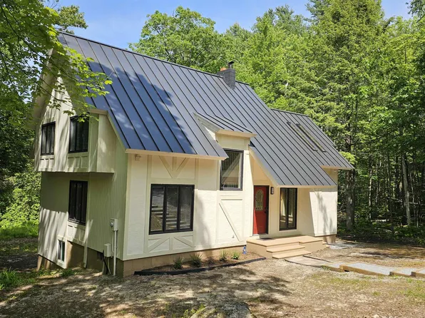 209 Craney Hill Road, Henniker, NH 03242