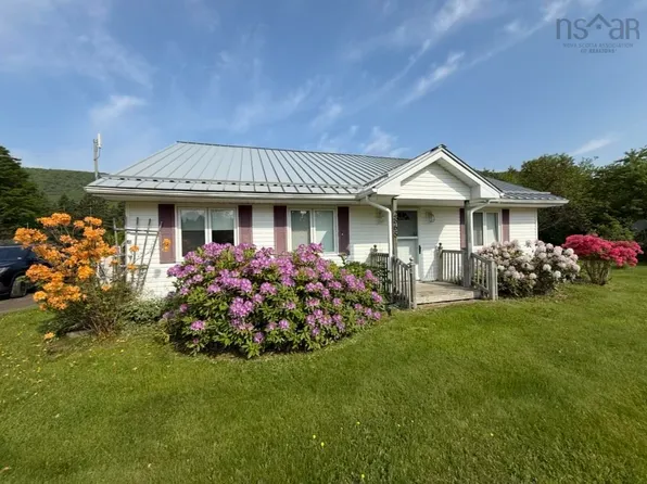 2865 W Big Intervale Rd, Margaree Centre, NS B0E 2C0