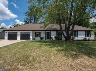 224 Crestwood Cir, Centerville, GA 31028