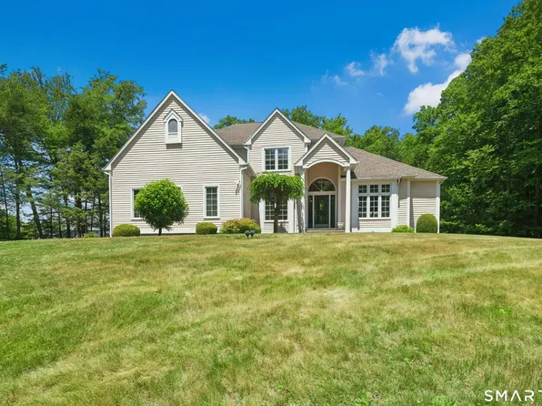 17-D Butterfield Road, Newtown, CT 06470