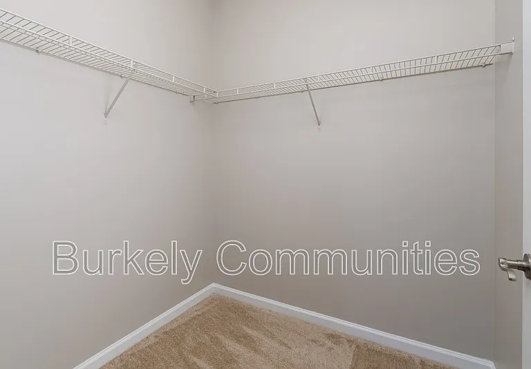 104 Thornton Ct #E — Photo 29