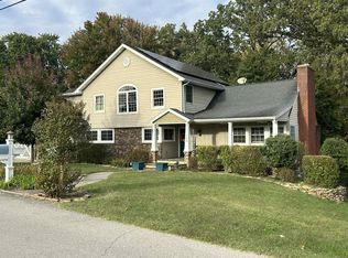 106 New Hampshire Dr, Ashland, KY 41101