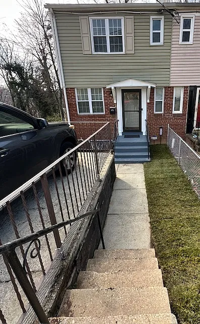 3 bed, 1.5 bath, 1088 sqft, $3,150 — Photo 4