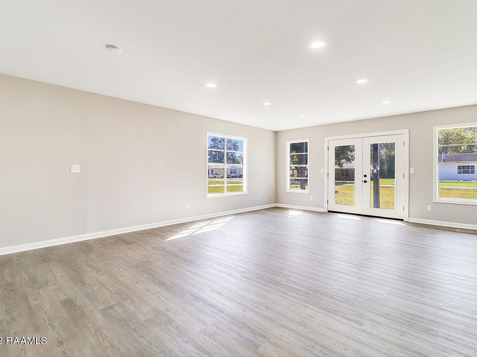 1110 Allen Alexandre St, Abbeville, LA 70510 MLS 22010804 Zillow