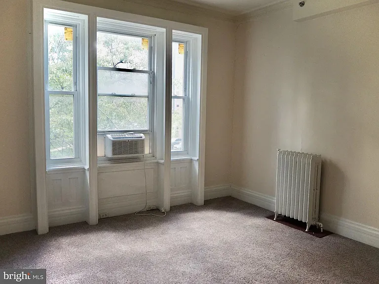 3318 Arch St #2 — Photo 7