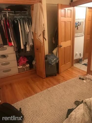 0000_559831916_medium