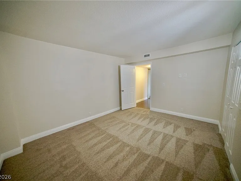 3111 Bel Air Dr #8E — Photo 43