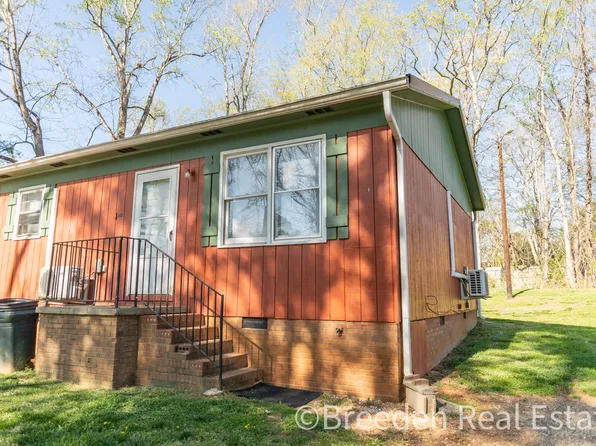 126 Polly St #A, Morganton, NC 28655