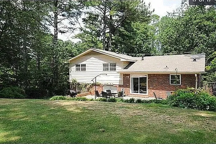 2342 Cortez Way — Photo 17