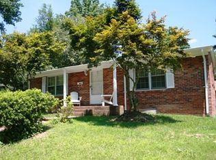 538 Broadway St, Hendersonville, NC 28739