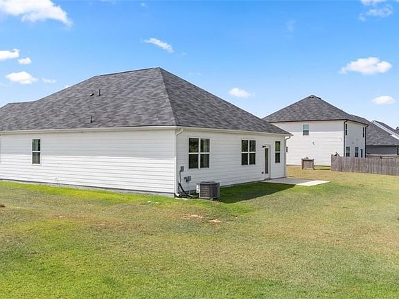 3rd image of 207 Cattle Dr