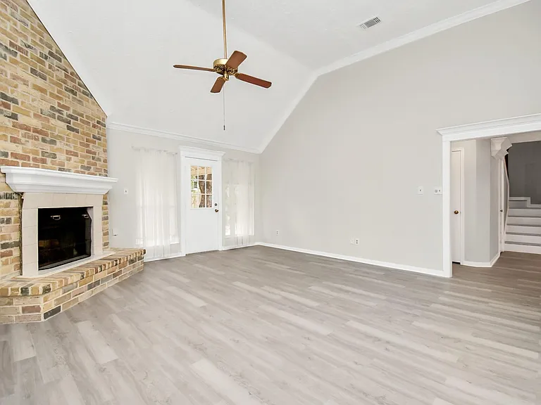 14810 Cypress Ridge Dr — Photo 8
