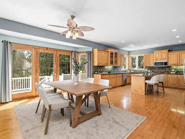 8197 Drexel Ct, Eden Prairie, MN 55347