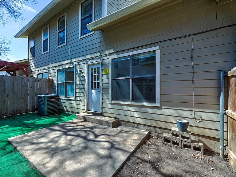 512 Eberhart Ln #1403 — Photo 39