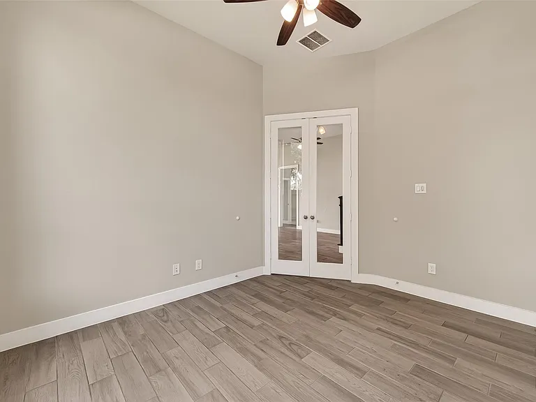 2619 Lilac Point Ln — Photo 34