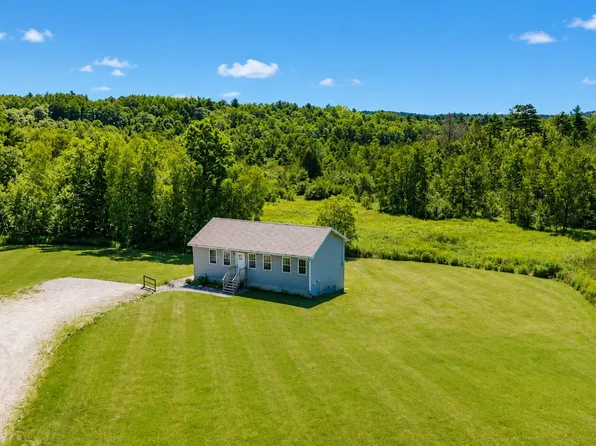 4 Meadow Lane, Leeds, ME 04263