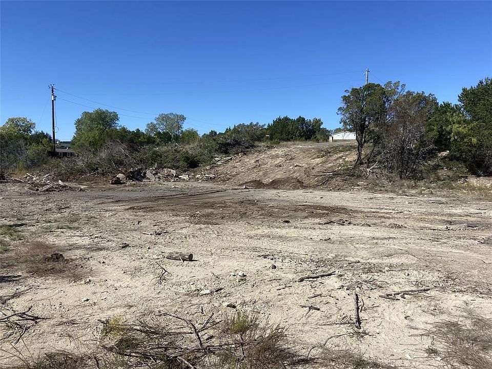 1st image of 1407 Woodmere Trl