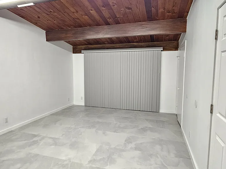 14926 Mayall St #14926 — Photo 11