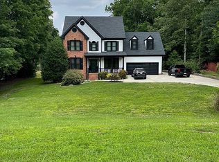 2929 Woodslope Dr, Raleigh, NC 27610