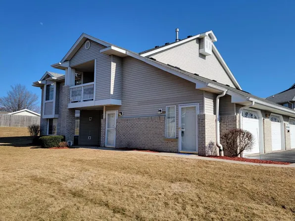 6982 South Rolling Meadows COURT, Oak Creek, WI 53154