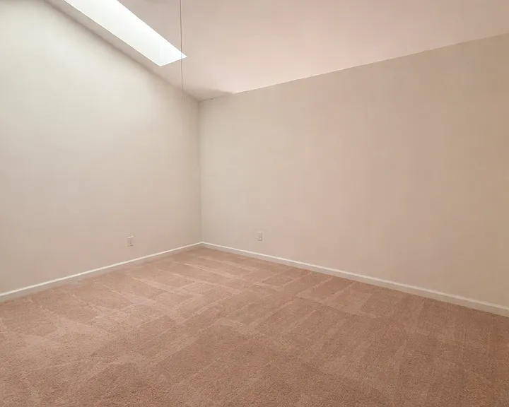 31 Railroad St #5 — Photo 3