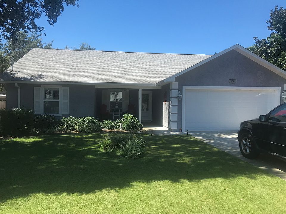 1st image of 506 Azalea St