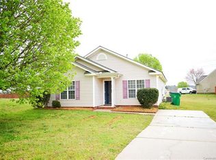 11230 Silver Glen Ln, Charlotte, NC 28262