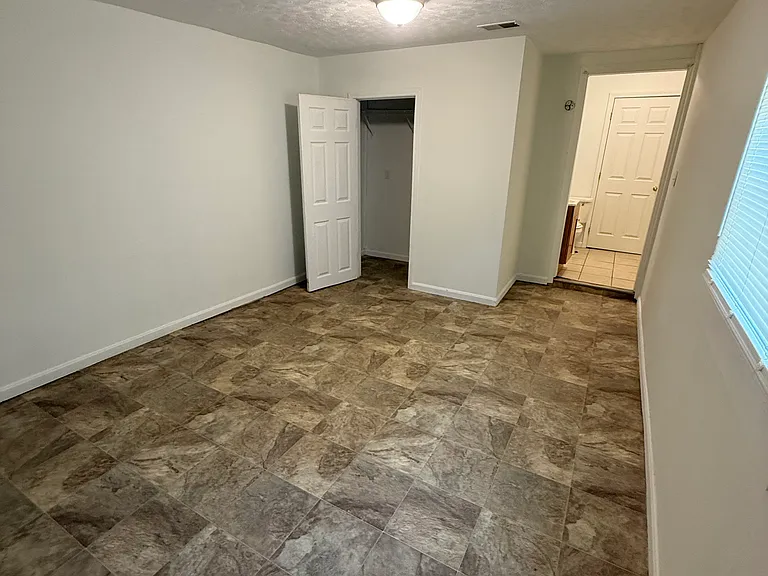 729 Beechwood Dr — Photo 13