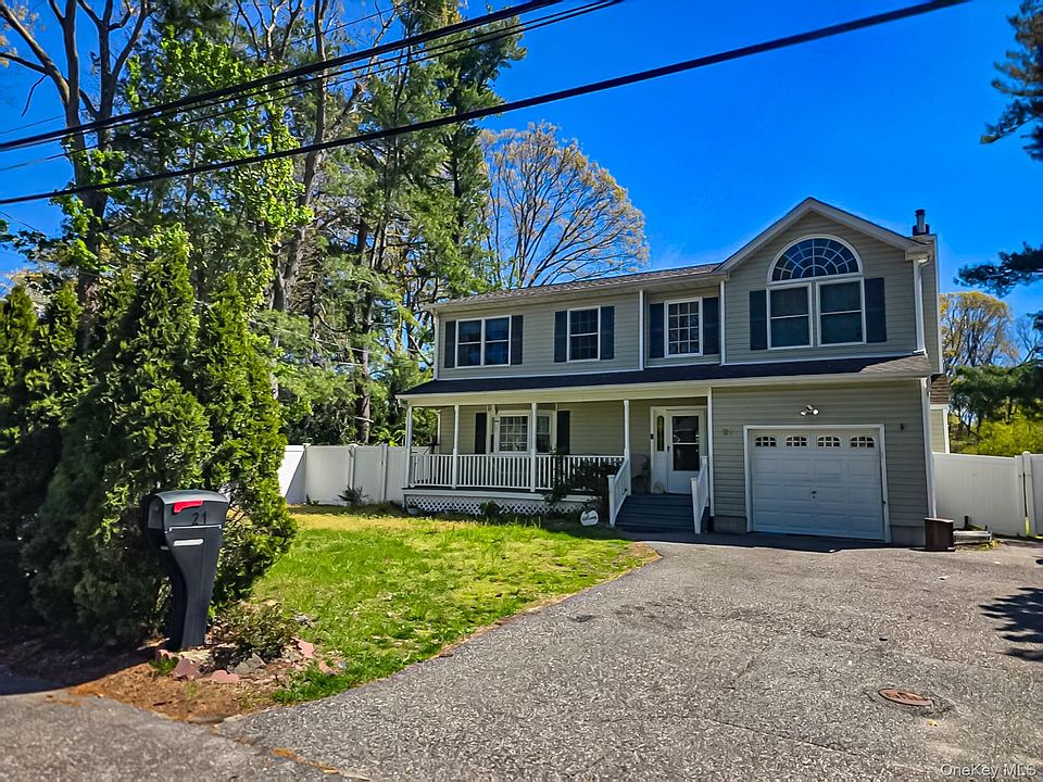 1st image of 21 Pine Cone Street