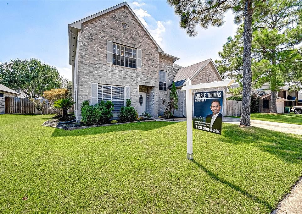 1st image of 2910 London Ct