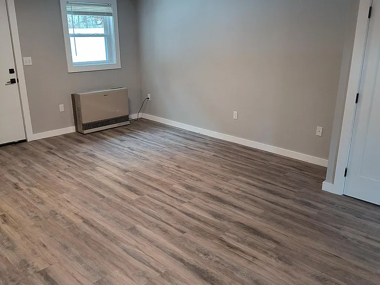 143 E Main St — Photo 3
