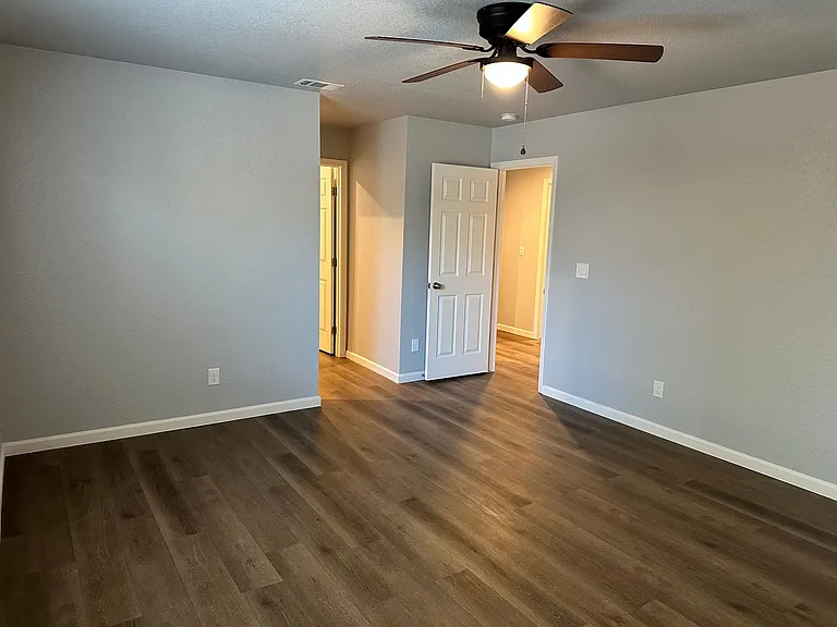 307 W Forrest Ave — Photo 9