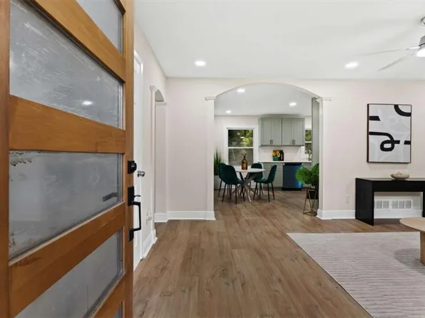 3658 Brookcrest Cir, Decatur, GA 30032